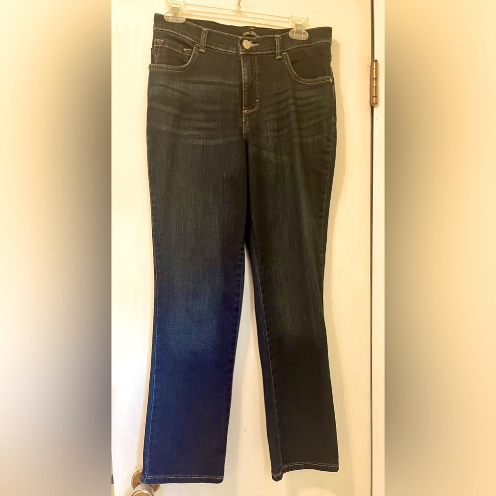 Lee Straight Leg dark wash Denim Jeans Mid Rise Petite Short 6